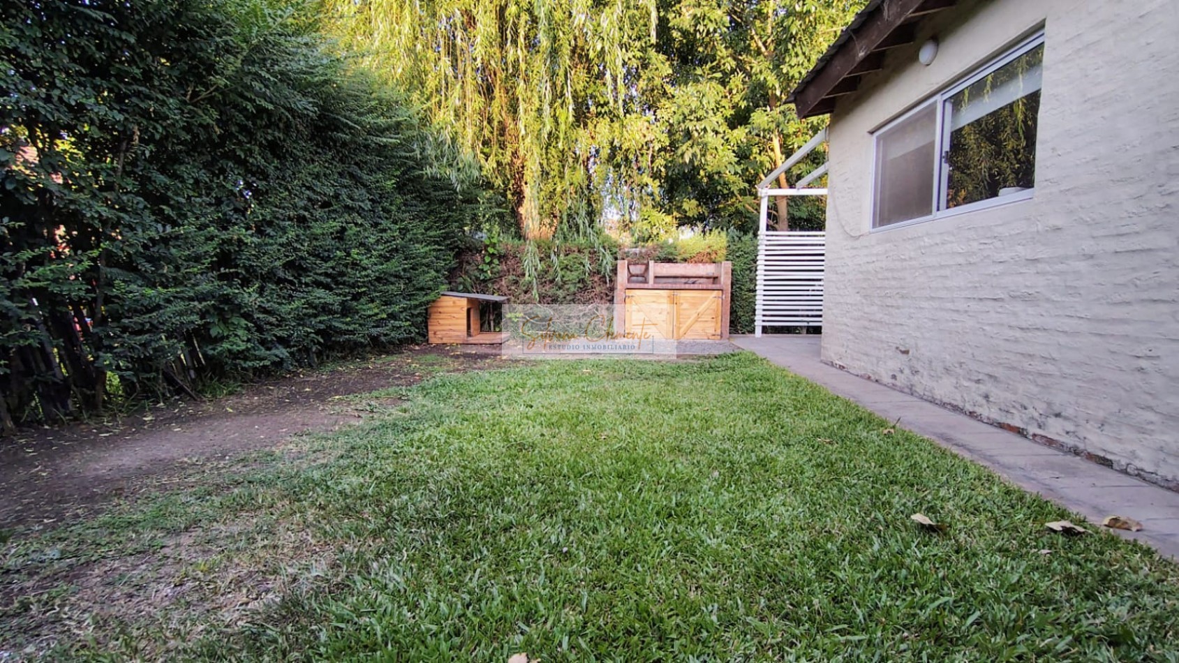 Casa 3 ambientes con parque y parrilla en Barrio Cerrado Weekend super luminosa 