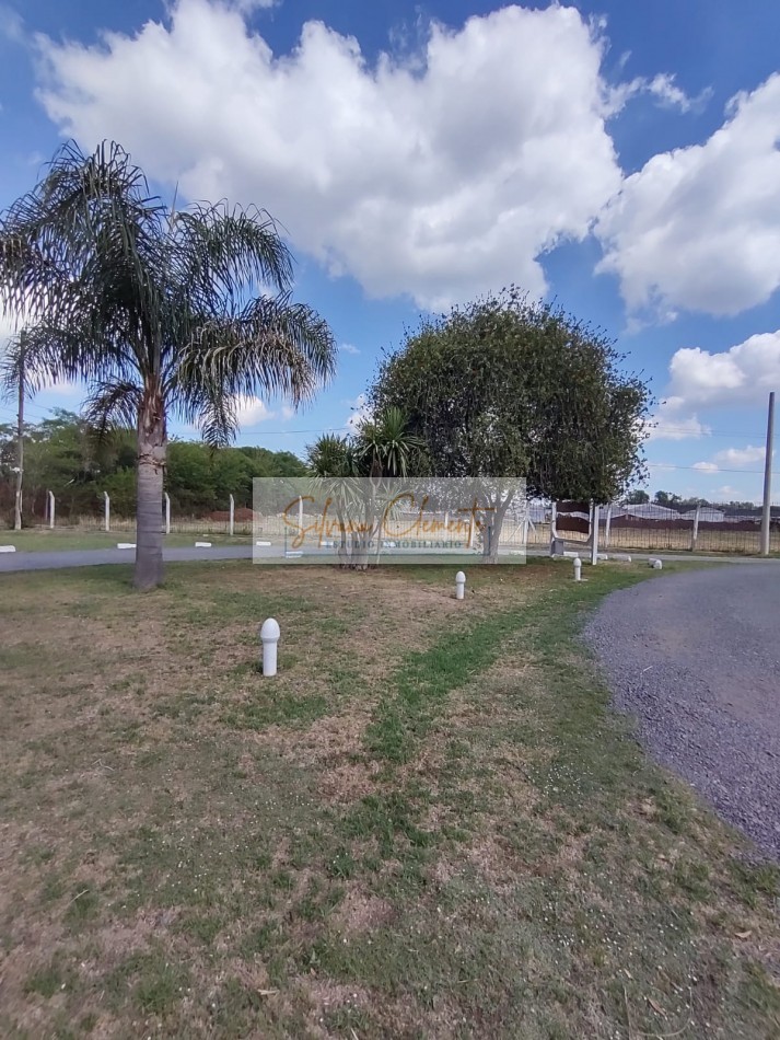 Lote 305 m2 en Barrio Cerrado Weekend