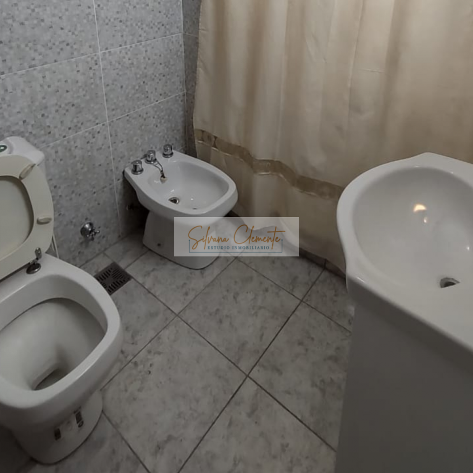 Impecable 3 Ambientes Reciclado a Nuevo Con Balcon al Frente apto credito
