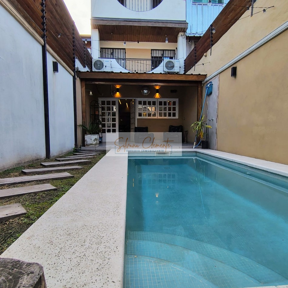 Casa en Venta San Miguel - 5 ambientes Pileta, Quincho y Cochera