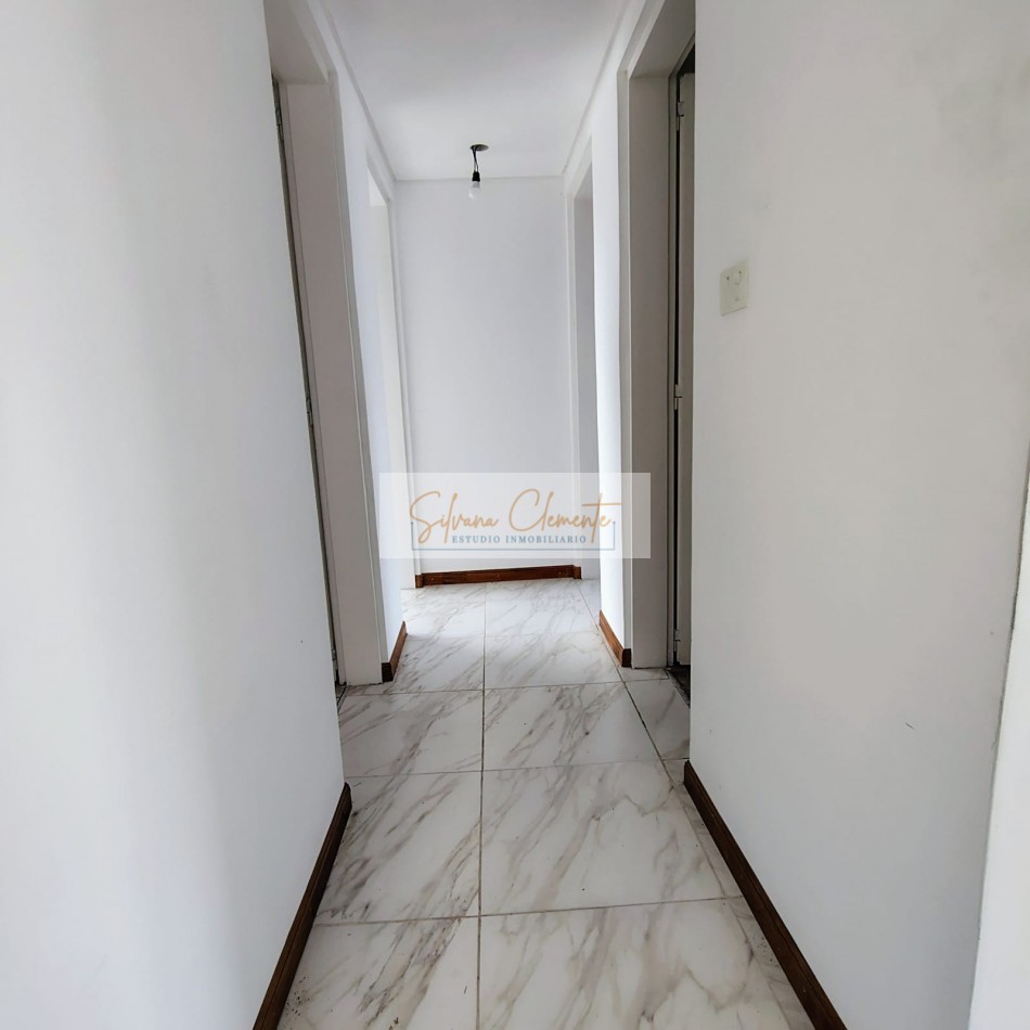 Venta Casa 4 Ambientes con Parque y Parrilla - ¡Oportunidad!