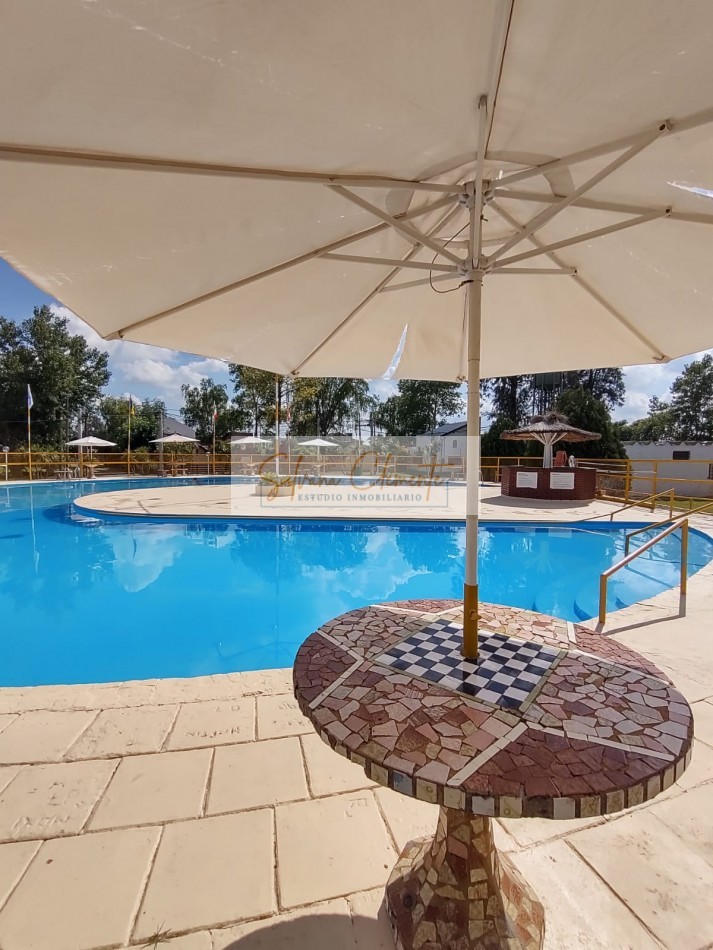 Lote de 220m2 en venta en Barrio Country Weekend Escobar 