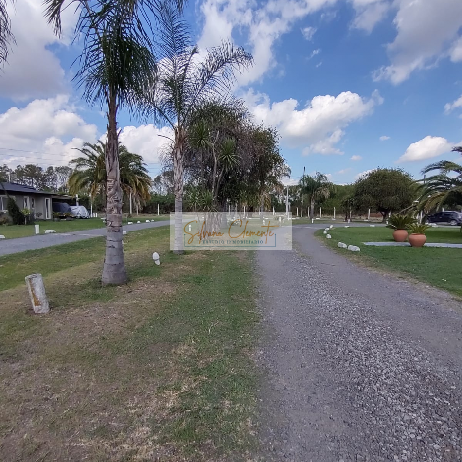 Hermosa casa 3 ambientes en dos plantas con parque parrilla y jacuzzi en Barrio Cerrado Escobar