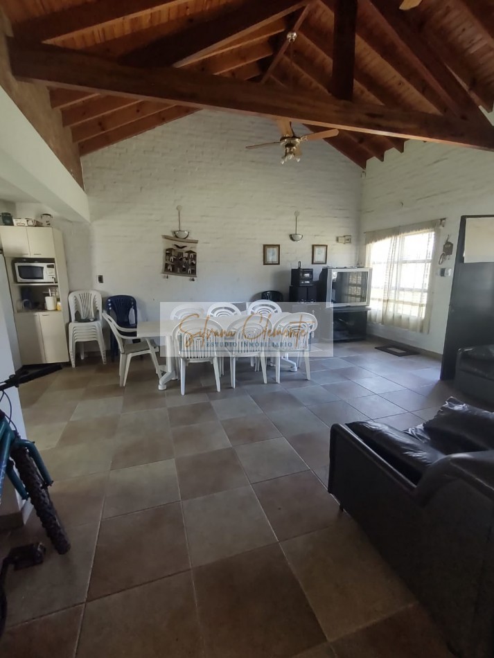 Gran Oportunidad Casa De 3 Amb Muy Luminosa En Barrio Country WeekEnd Escobar