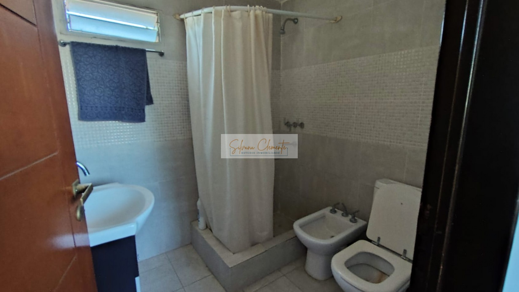 Casa 4 ambientes doble lote en Barrio Privado Weekend Escobar