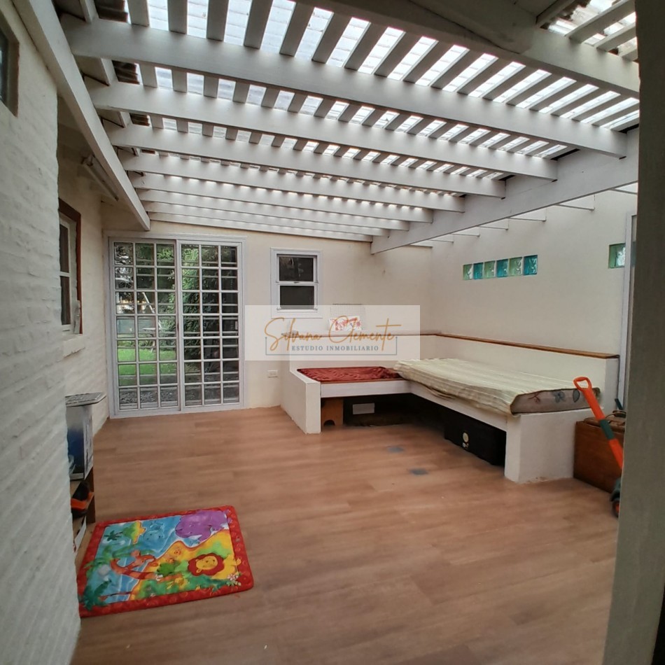 Hermosa Casa 5 ambientes doble lote en Barrio Privado Weekend Escobar