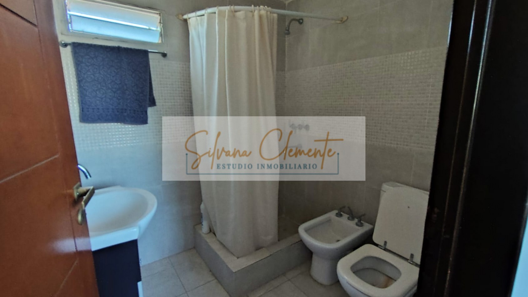 Casa 4 ambientes doble lote en Barrio Privado Weekend Escobar