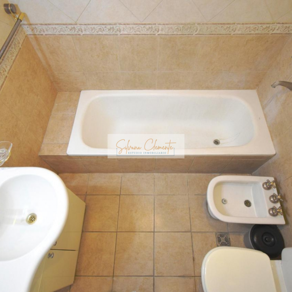 Casa en Venta San Miguel - 5 ambientes Pileta, Quincho y Cochera