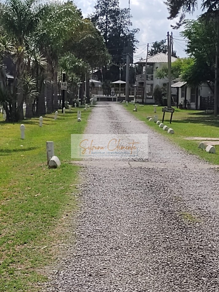 Lote de 220m2 en venta en Barrio Country Weekend Escobar 