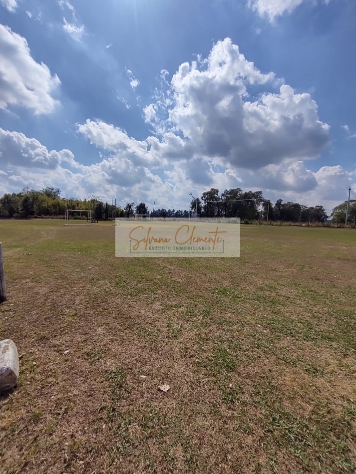 Lote de 220m2 en venta en Barrio Country Weekend Escobar 