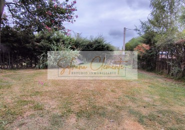 Lote de 220m2 en venta en Barrio Country Weekend Escobar 